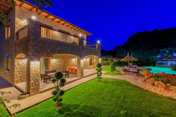 Elmali New Gallery_1 Elmali New Gallery_1